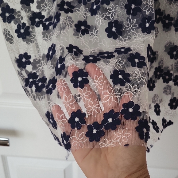 NWOT Alarmira Milano Lace Navy Blue & White Floral Midi Skirt - Picture 4 of 10